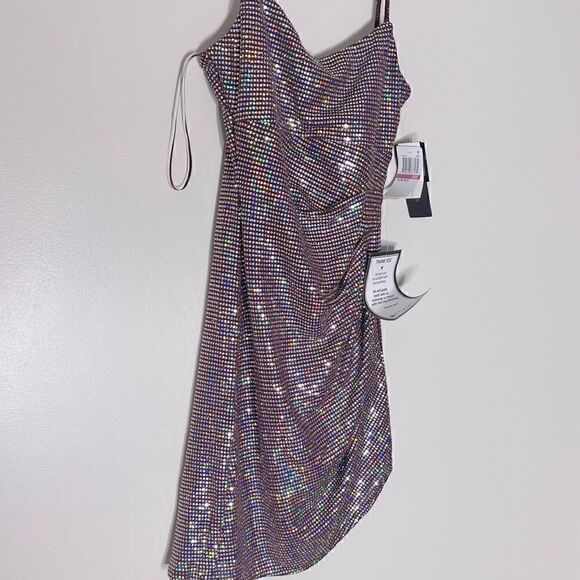 CITY STUDIOS Juniors' Sparkle Cowl-Back Bodycon Dress, evening wine size XXS - Picture 8 of 10